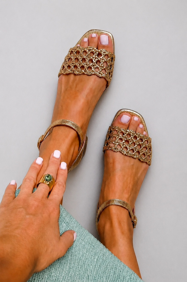 Aurora | Golden Sandals for an Enchanting Summer